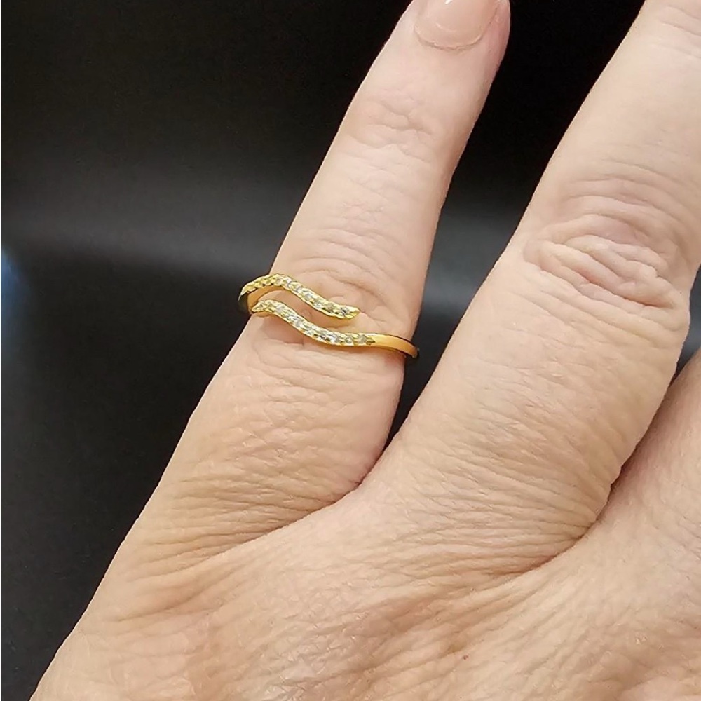 Gold Wave Ring-Size 7